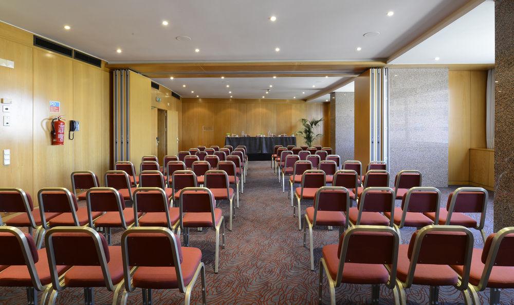 Ramada By Wyndham Lisbon Hotel Exterior foto