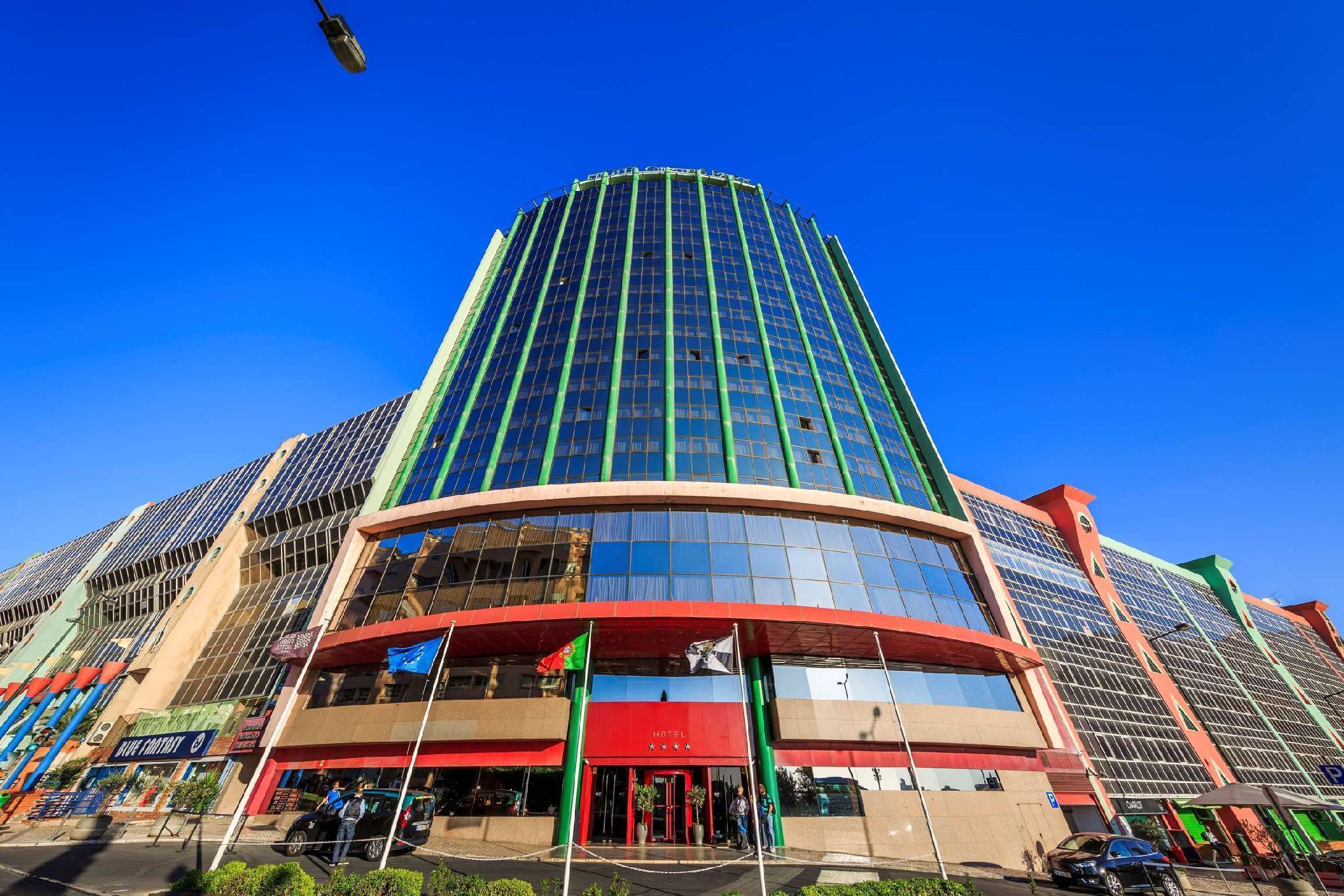 Ramada By Wyndham Lisbon Hotel Exterior foto