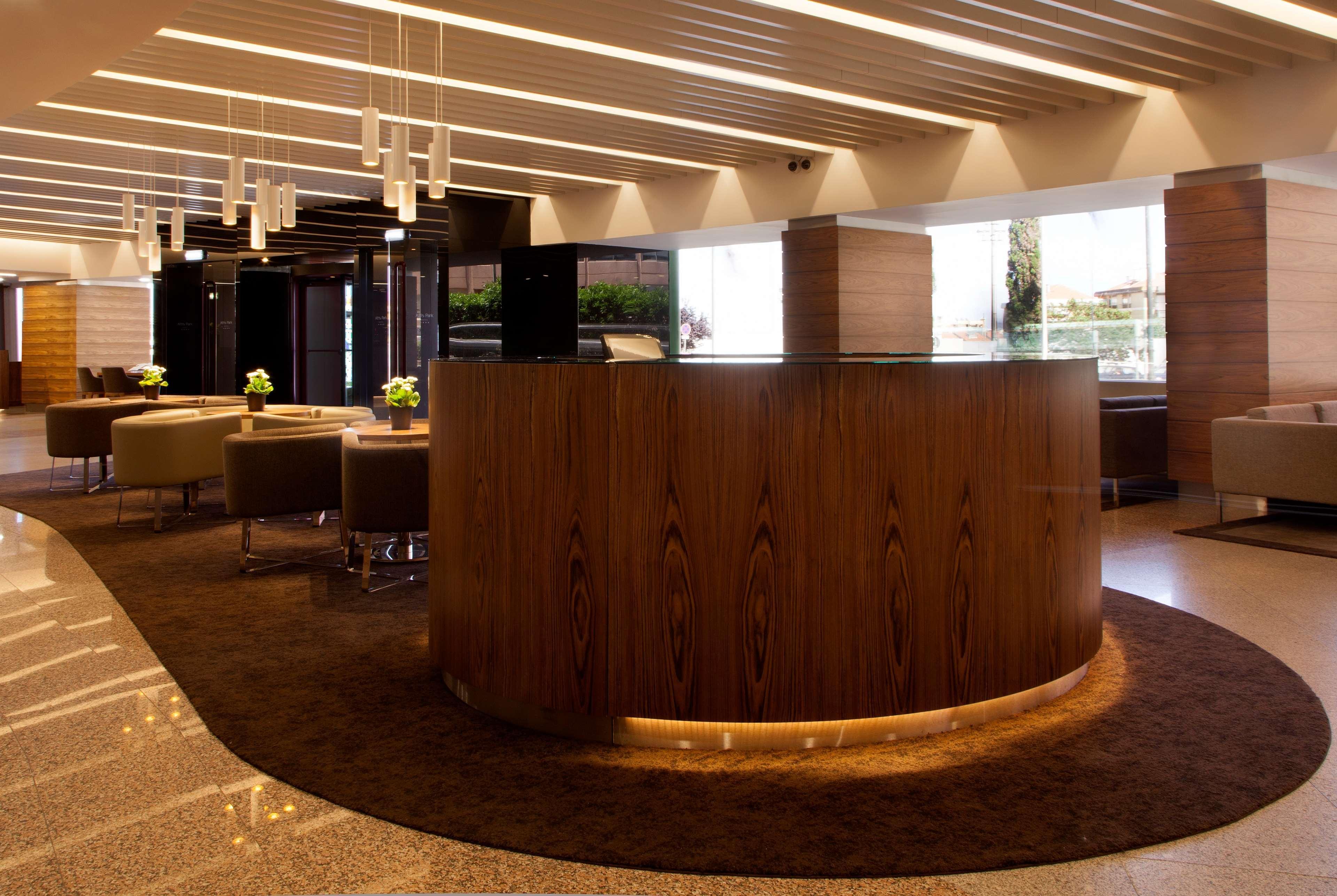 Ramada By Wyndham Lisbon Hotel Exterior foto